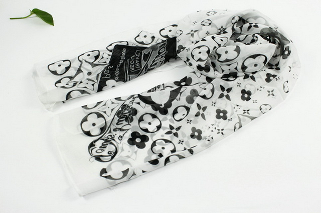 Iv silk scarf 32